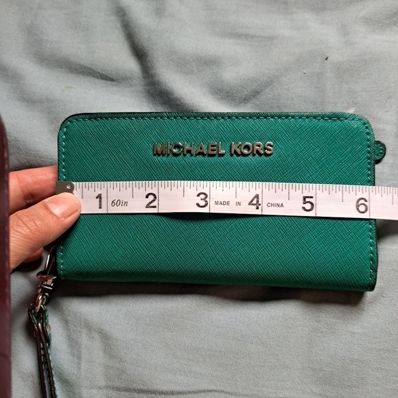 Michael Kors Wristlet - Picture 9 of 10